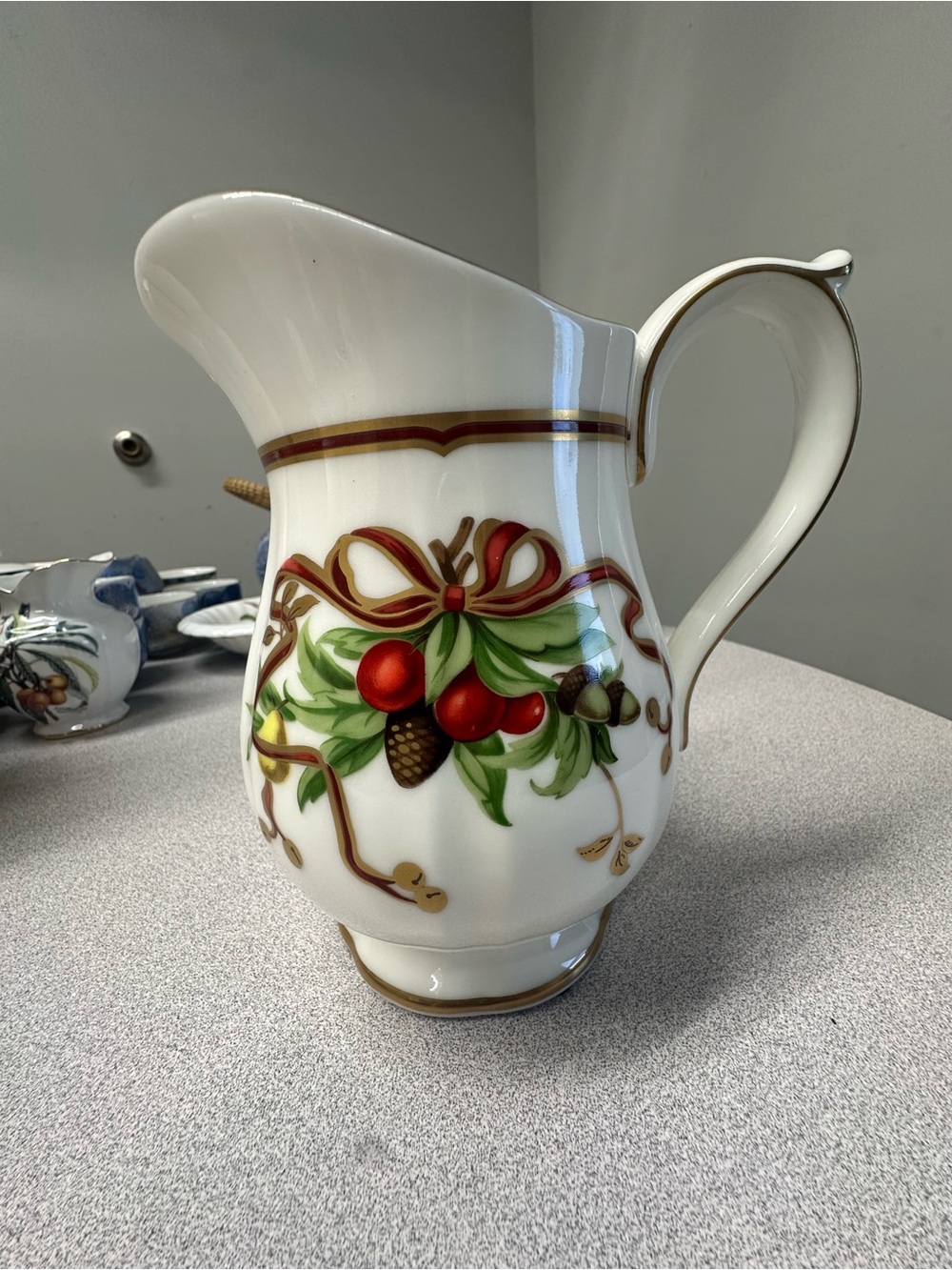 NWOT Tiffany & Co. Tiffany Holiday 7”pitcher